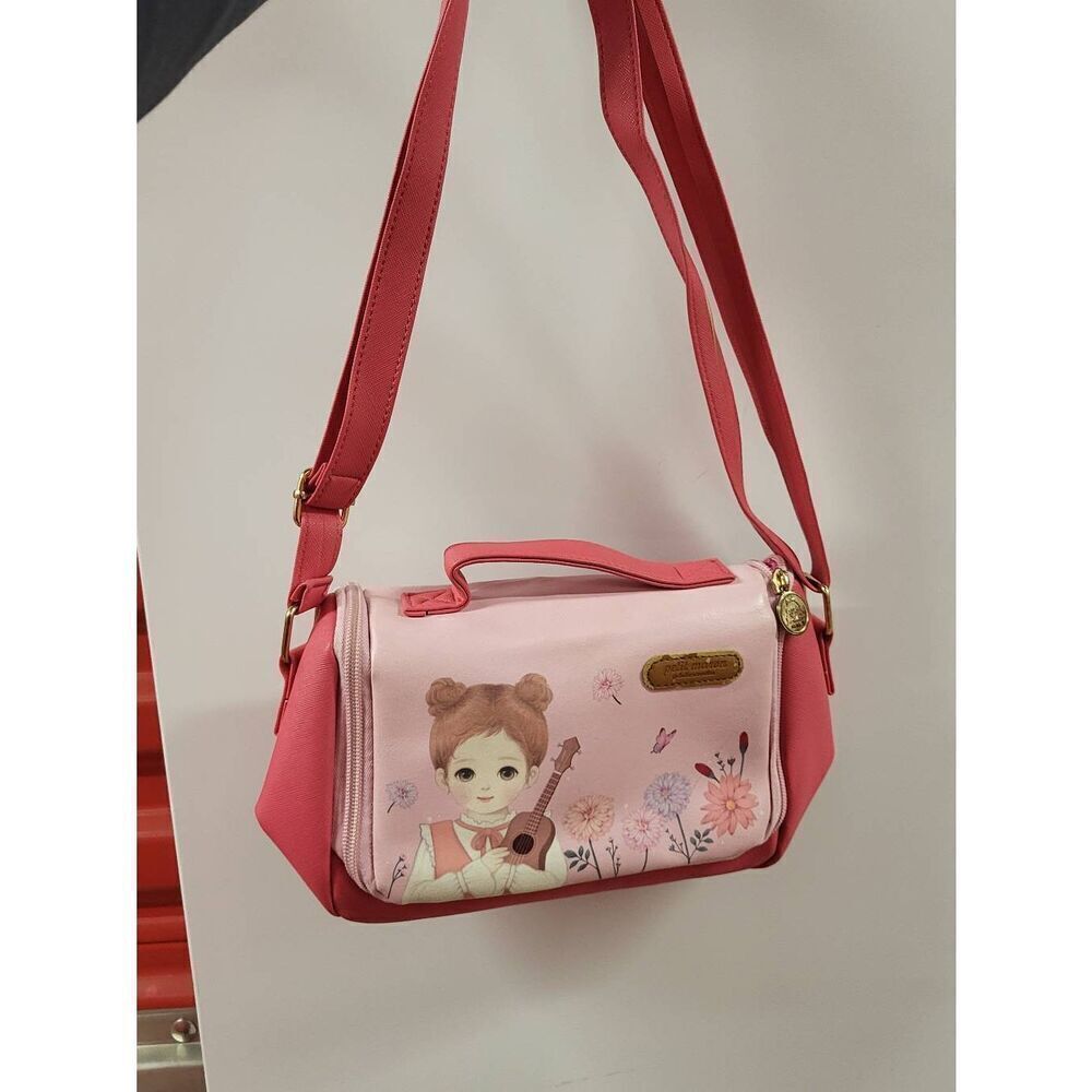 La petite Maison pink purse